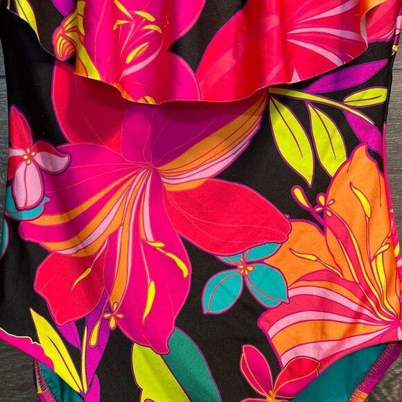Trina Turk Swim Women's Solar Floral Off The Shoulder Ruffle Swimsuit, Sz 4. NWT - Picture 8 of 16